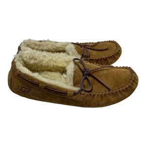 UGG Dakota slipper driving moccasins size 7 brown suede sheepskin slip on